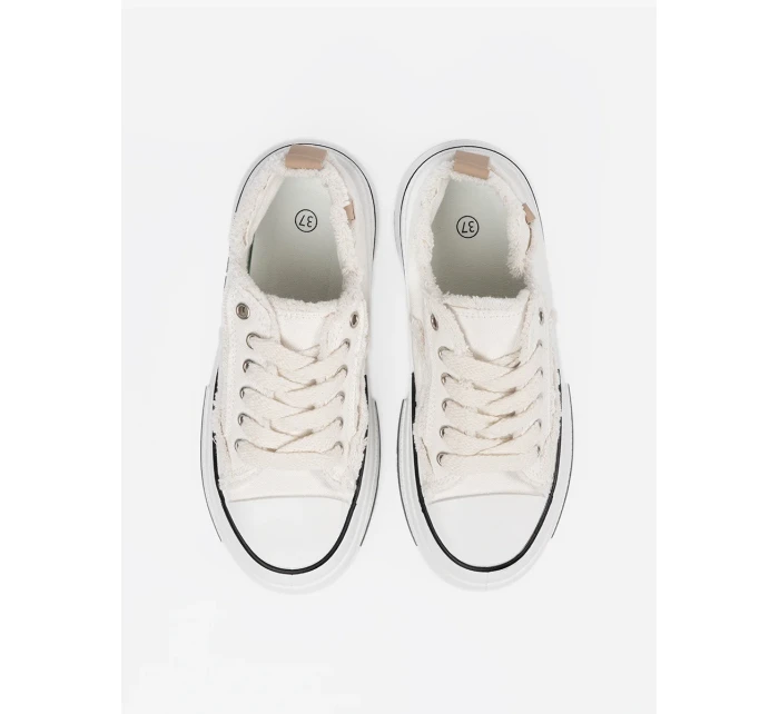 Zaujímavé dámske tenisky biela platforma