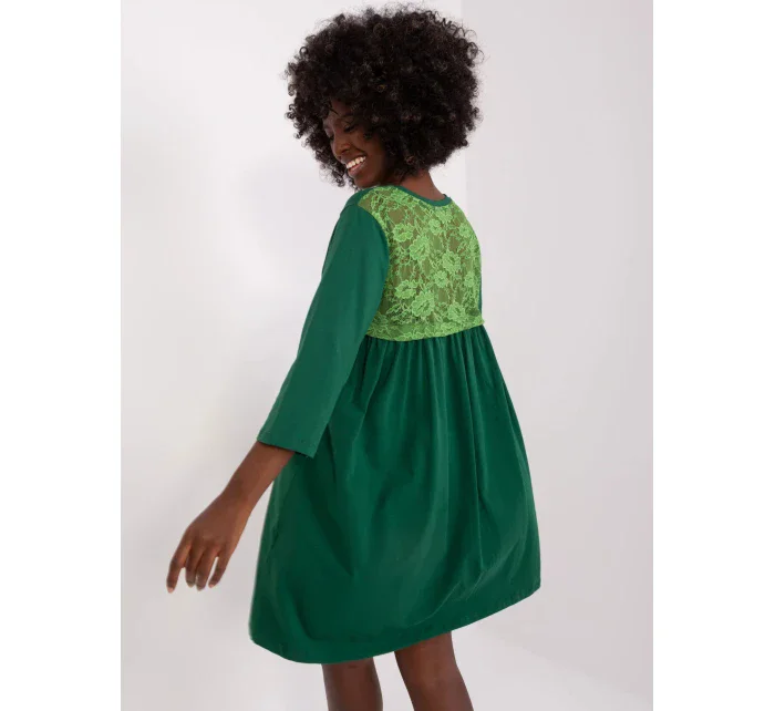 Dámské šaty RV SK model 20727672 tmavě zelené - Rue Paris