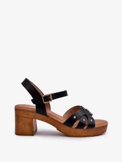 Dámske sandále na vysokom podpätku z ekokože, čierne Assames