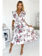 GABRIELLA Bílé dámské šaty s výstřihem, zavazováním a se vzorem bordó růží model 21290241 - numoco basic GABRIELLA Bílé dámské šaty s výstřihem, zavazováním a se vzorem bordó růží model 21290241 - numoco basic