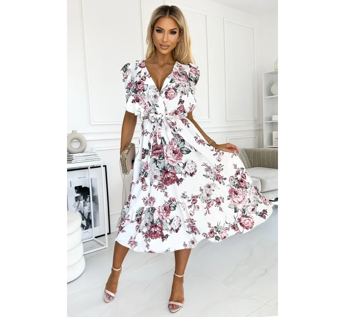 GABRIELLA Bílé dámské šaty s výstřihem, zavazováním a se vzorem bordó růží model 21290241 - numoco basic GABRIELLA Bílé dámské šaty s výstřihem, zavazováním a se vzorem bordó růží model 21290241 - numoco basic