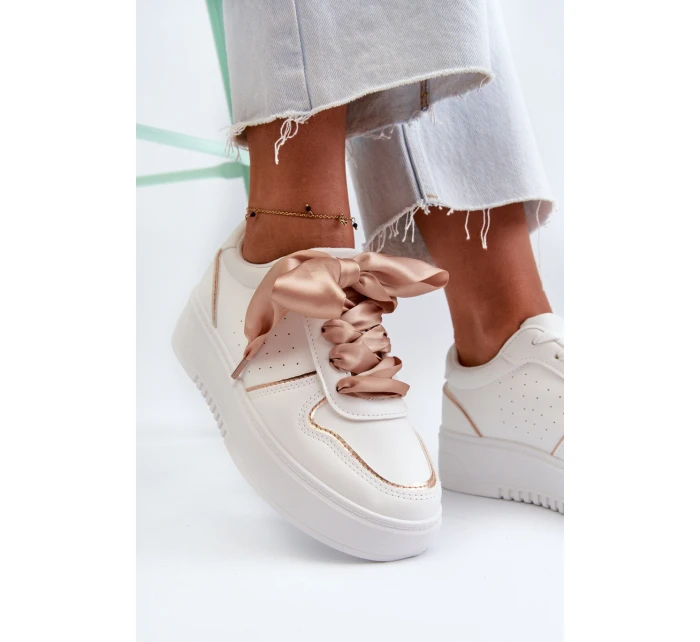 Dámské tenisky na platformě bílé model 21656769 - Boto