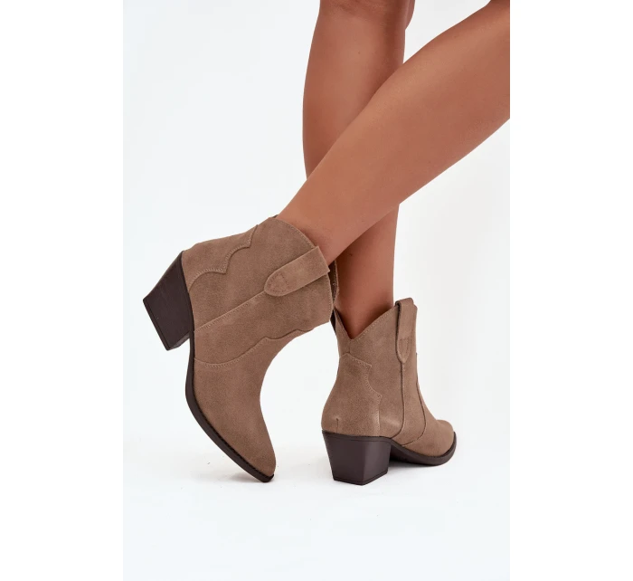 Nazouvací dámské kovbojky z přírodního semiše béžové model 21713721 - Boto Nazouvací dámské kovbojky z přírodního semiše béžové model 21713721 - Boto