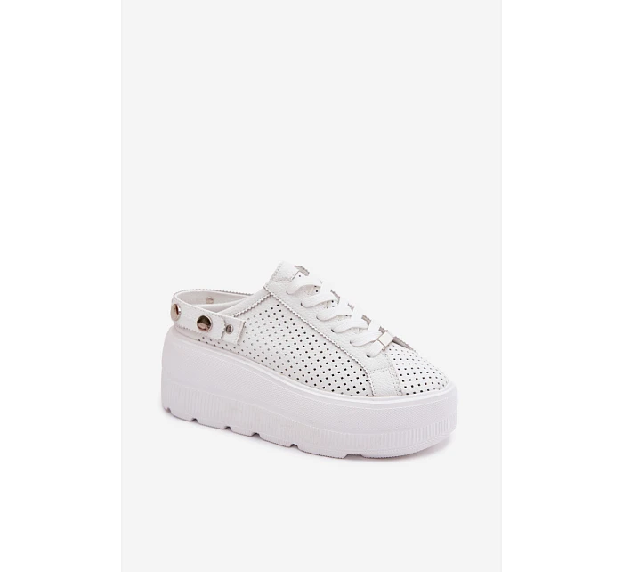 Kožené Ažurové Dámské Tenisky Na Platformě S Páskem Na Bílé model 22100286 - D&A Kožené Ažurové Dámské Tenisky Na Platformě S Páskem Na Bílé model 22100286 - D&A