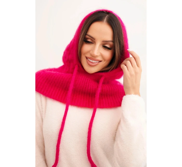 Dámska čiapka s kapucňou s pleteným fuchsiovým vzorom Dámska čiapka s kapucňou s pleteným fuchsiovým vzorom