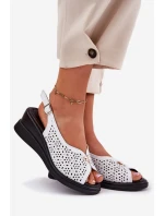 Skórzane Ażurowe Sandały Damskie Na Koturnie Vinceza 79529 Białe Skórzane Ażurowe Sandały Damskie Na Koturnie Vinceza 79529 Białe