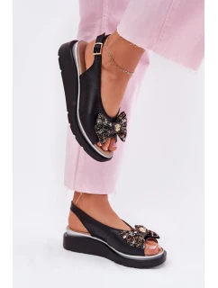 Dámské kožené sandály na klínu s mašlí model 21701827 černé - Zazoo
