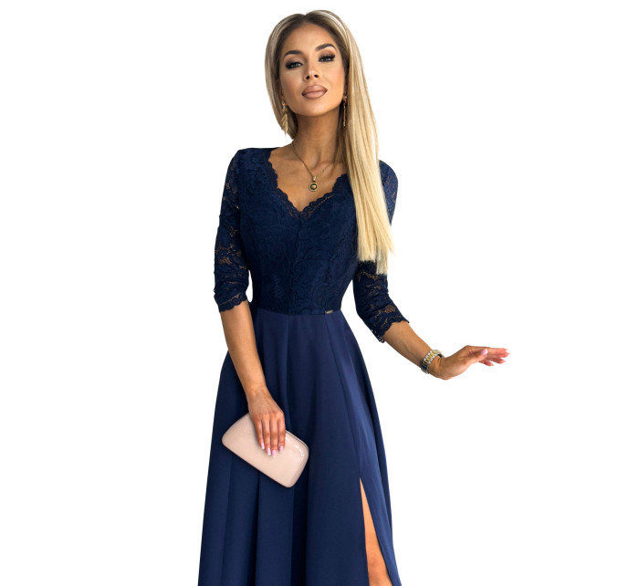 AMBER - Tmavomodré elegantné dámske dlhé krajkové šaty s výstrihom 309-6