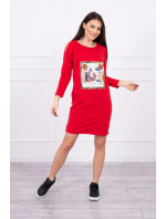 Šaty s 3D grafikou a ozdobnými volánky červené