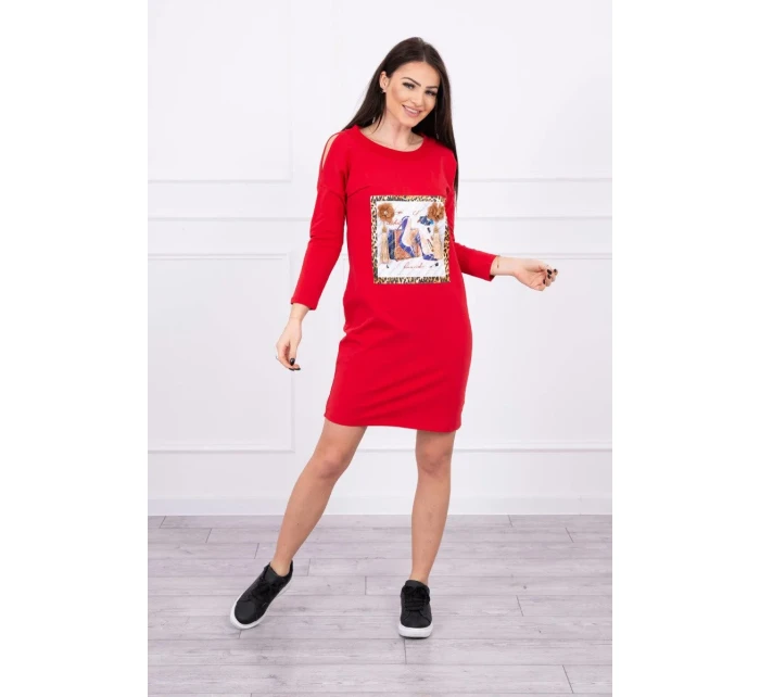 Šaty s 3D grafikou a ozdobnými volánikmi červené