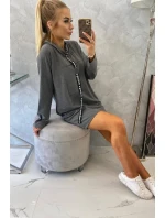 Šaty s kravatou v grafitovej farbe