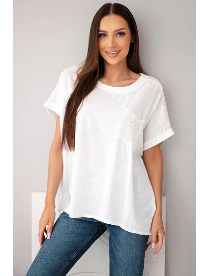 Dámská bavlněná oversize halenka s kapsou a model 22214673 bílá - K-Fashion