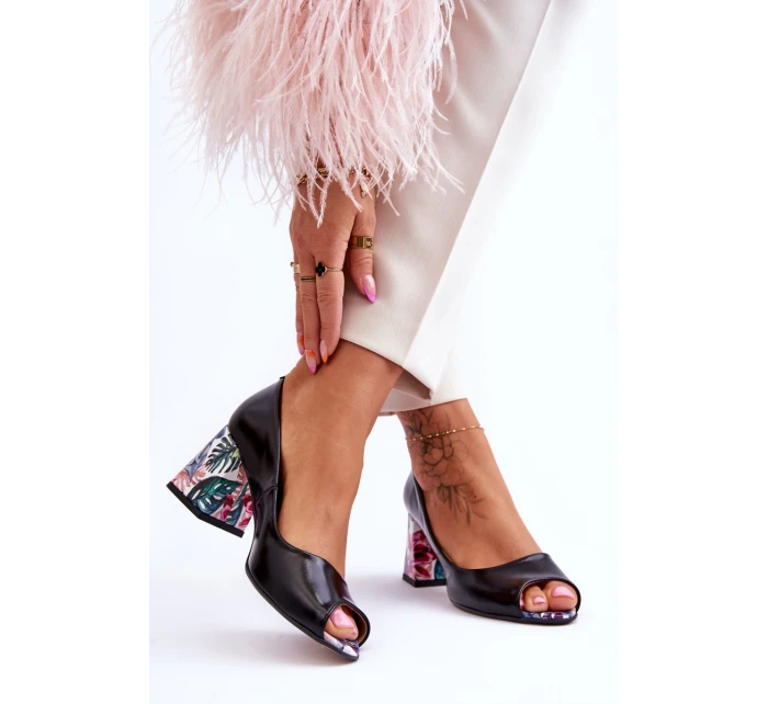 Kožené lodičky s ozdobným podpatkem Boty Černá model 21615894 - Boto