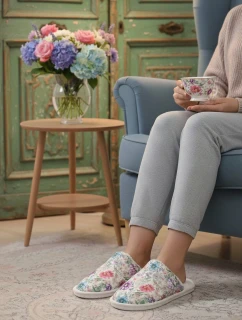 Pantofle model 21820624 3641 - Moraj