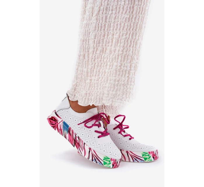 Skórzane Sneakersy Damskie Na Wzorzystej Platformie Vinceza 88017 Białe