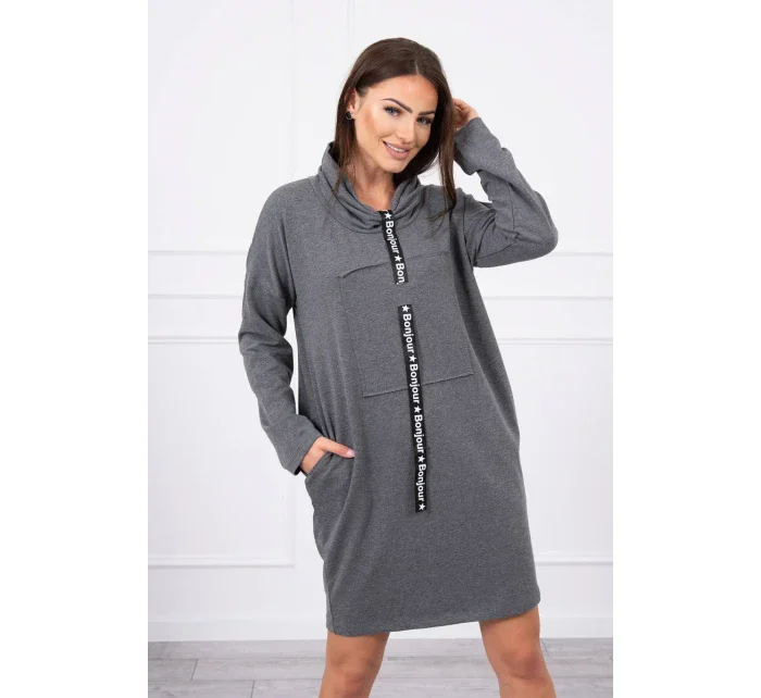 Šaty s kravatou v grafitovej farbe