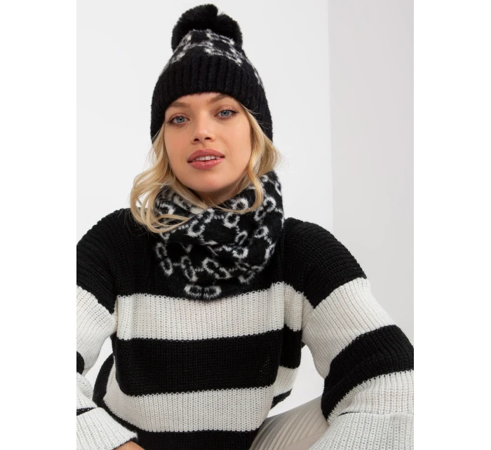 Dámska čiapka AT CZ CM 319 čierna a biela