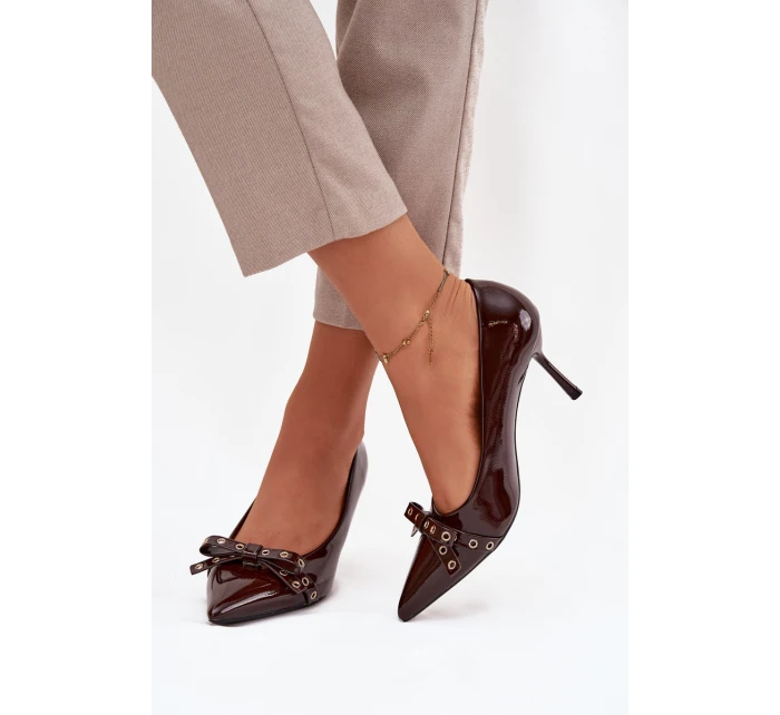 Lakované lodičky s mašlí čokoládové model 21757614 - Boto