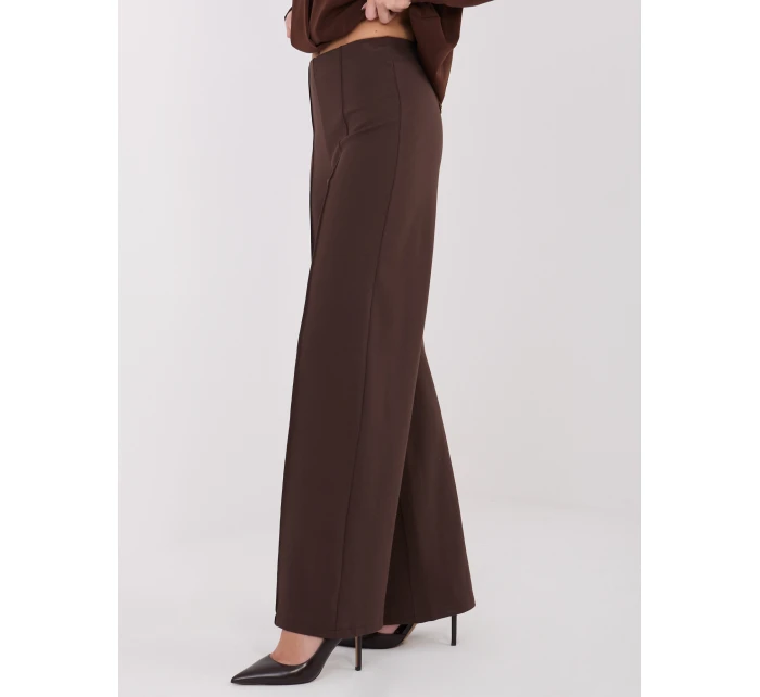 Spodnie IT SP model 21782556 ciemny brązowy - FPrice Spodnie IT SP model 21782556 ciemny brązowy - FPrice