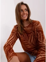 Sweter AT SW model 18895479 jasny brązowy - FPrice Sweter AT SW model 18895479 jasny brązowy - FPrice