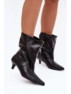 Topánky na podpätku model 221935 Krok vo veľkom štýle