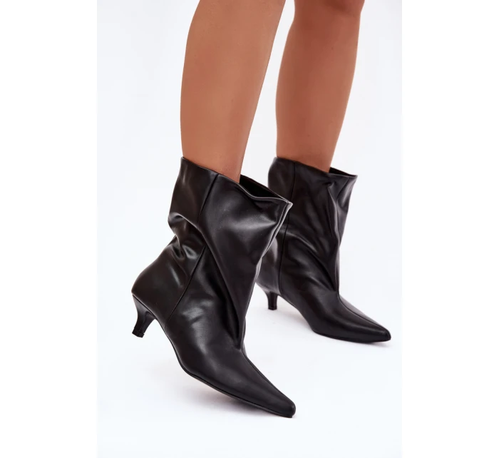 Topánky na podpätku model 221935 Krok vo veľkom štýle