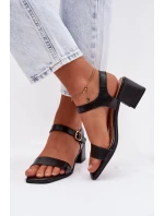 Sandále na podpätku model 225113 Krok vo veľkom štýle