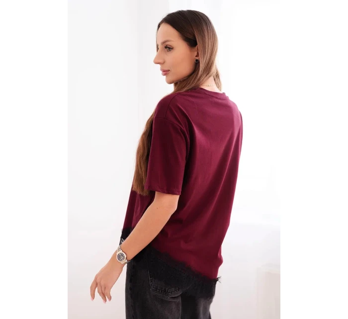 Dámská asymetrická bavlněná blůza s krajkou dole bordová Dámská asymetrická bavlněná blůza s krajkou dole bordová