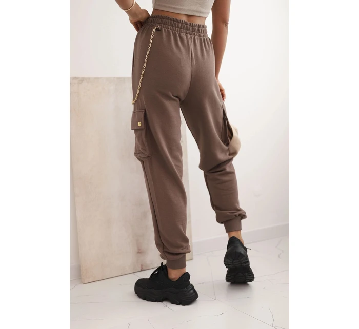 Dámské bavlněné cargo kalhoty s kapsami a řetízkem mocca