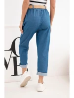 Dámské kalhoty s model 22201085 nohavicí a páskem tmavě džínové - K-Fashion