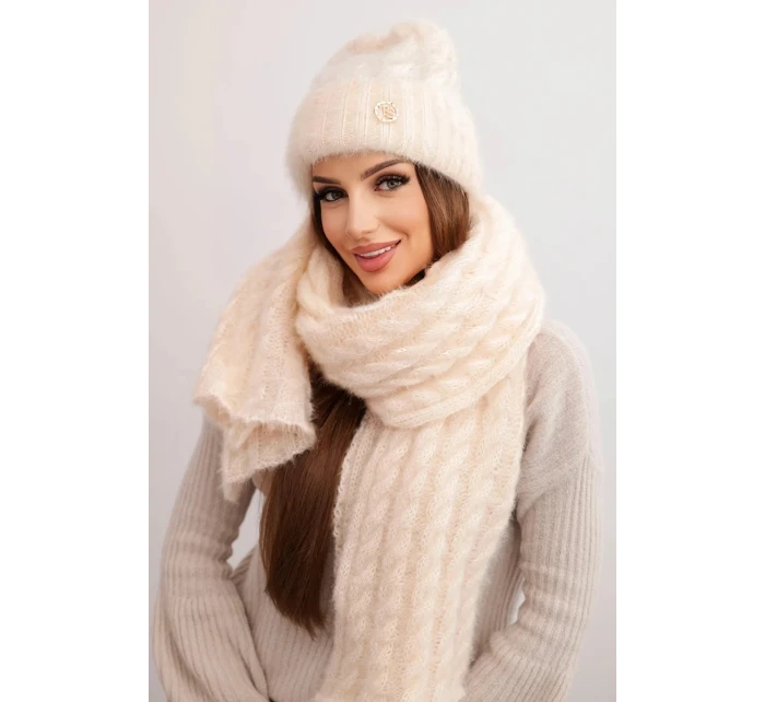 Dámska súprava čiapky a šálu s pruhmi s dekorom ecru
