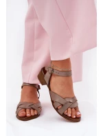 Skórzane Sandały Na Delikatnym Obcasie Zazoo 40372 Ciemnobeżowe