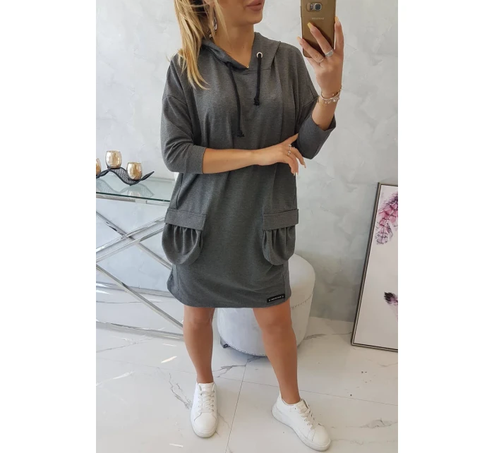 Šaty s kapucí v grafitové barvě