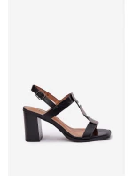 Dámské sandály na podpatku s ozdobným páskem černé model 21687251 - Boto Dámské sandály na podpatku s ozdobným páskem černé model 21687251 - Boto