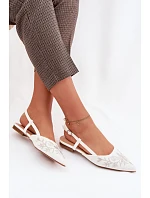 Dámské sandály s výšivkou na ploché bílé Grelia Dámské sandály s výšivkou na ploché bílé Grelia