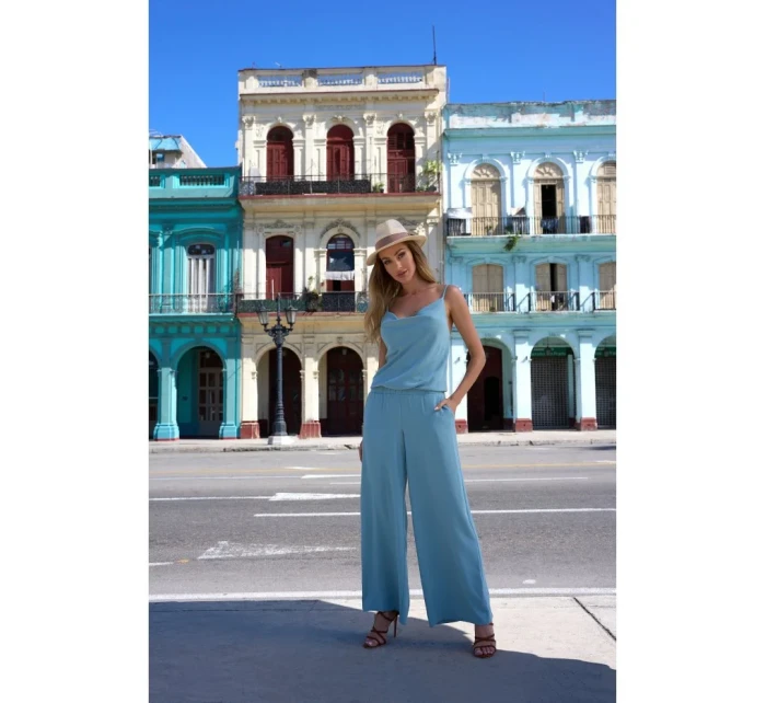 model 18383413 Kombinéza se špagetovými ramínky agave - Moe model 18383413 Kombinéza se špagetovými ramínky agave - Moe