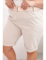 Dámske bavlnené šortky s opaskom v béžovej farbe Dámske bavlnené šortky s opaskom v béžovej farbe