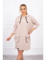 Béžové šaty s kapucí Béžové šaty s kapucí