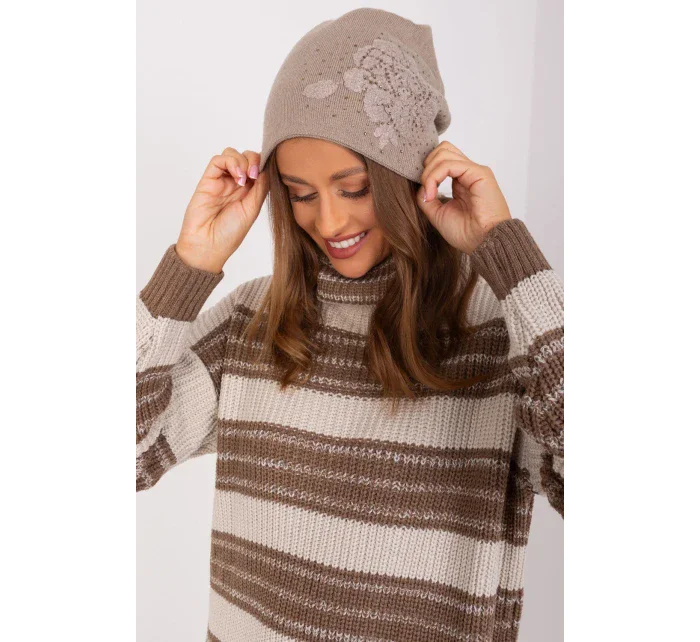 Čiapka model 190602 AT