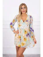 Vzdušné šaty s kvetinovým motívom žltej