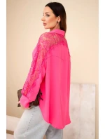 Dámske viskózové tričko s čipkovanými rukávmi a golierom ružovej farby