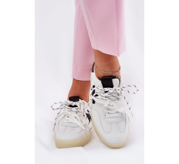 Nízké Dámské Sportovní Boty Bílé model 21685924 - Boto