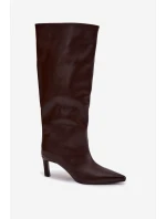 Dámské kozačky nazouvací na jehlovém podpatku s čokoládové model 21770311 - Boto Dámské kozačky nazouvací na jehlovém podpatku s čokoládové model 21770311 - Boto