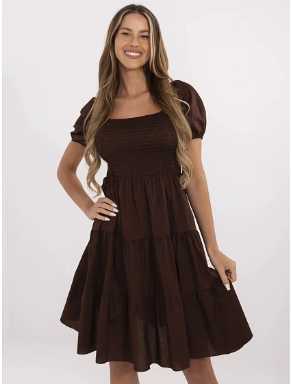Sukienka MI SK model 21142147 ciemny brązowy - FPrice Sukienka MI SK model 21142147 ciemny brązowy - FPrice