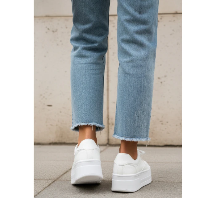 Biele dámske tenisky na hrubej podrážke z imitácie kože FashionStreet ZY1421