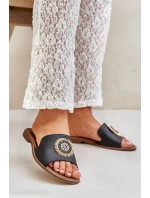 Kožené Pantofle S Dekorací Na Plochém Podpatku Zazoo model 21682288 Černé - Boto Kožené Pantofle S Dekorací Na Plochém Podpatku Zazoo model 21682288 Černé - Boto