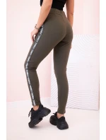 Dámské teplákové kalhoty s model 21154157 a šňůrkou v pase khaki - K-Fashion