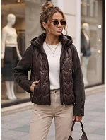 Kurtka damska pikowana z odpinanym kapturem brązowa model 22347621 - FashionStreet Kurtka damska pikowana z odpinanym kapturem brązowa model 22347621 - FashionStreet