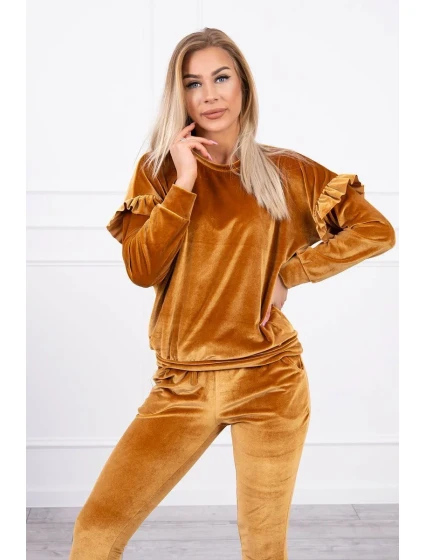 Velúrová súprava s volánikmi ťava