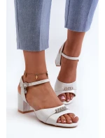 Dámské sandály z eko kůže na podpatku s ozdobami stříbrné model 21658163 - VINCEZA